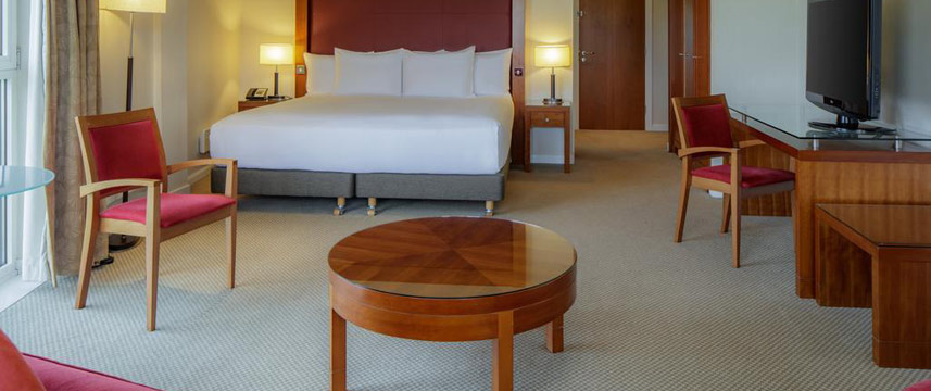 Doubletree by Hilton Aberdeen City Centre Junior Suite Doubletree by Hilton Aberdeen City Centre Junior Suite