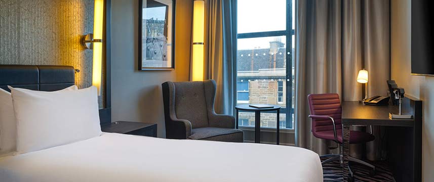 Doubletree by Hilton Edinburgh City Centre - Guest Room Doubletree by Hilton Edinburgh City Centre - Guest Room