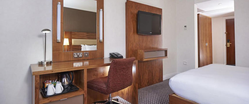Doubletree by Hilton Hotel Bristol North Bedroom Facilities