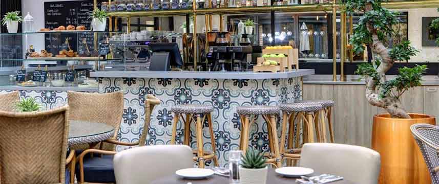Doubletree by Hilton York - Cafe Bar
