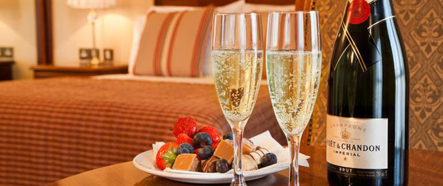 Drury Court - Champagne Drury Court - Champagne