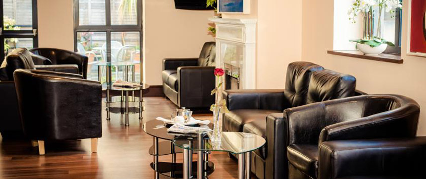 Dublin Central Inn - Lounge Seating Dublin Central Inn - Lounge Seating