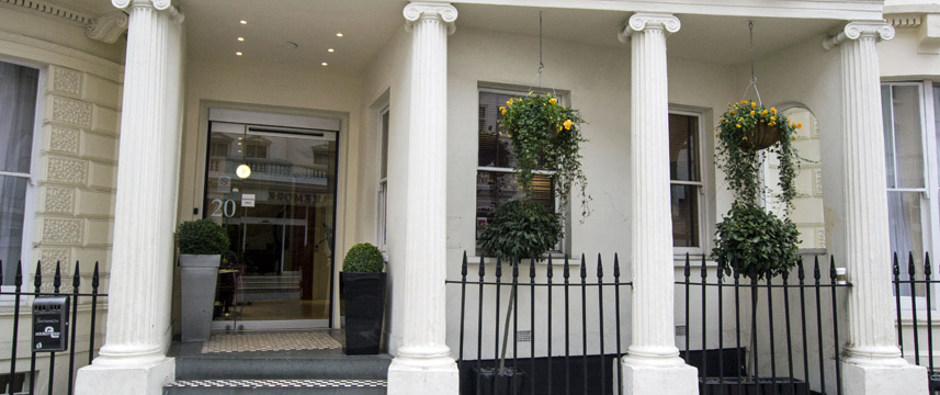 Duke of Leinster - Hotel Entrance Duke of Leinster - Hotel Entrance