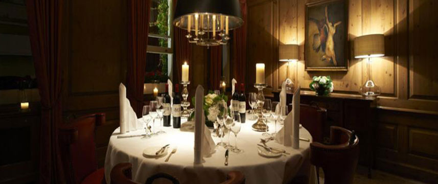 Durrants - Dining Table Durrants - Dining Table