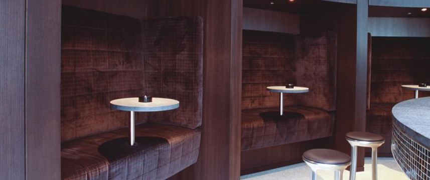 Dutch Design Hotel Artemis - Bar Seating