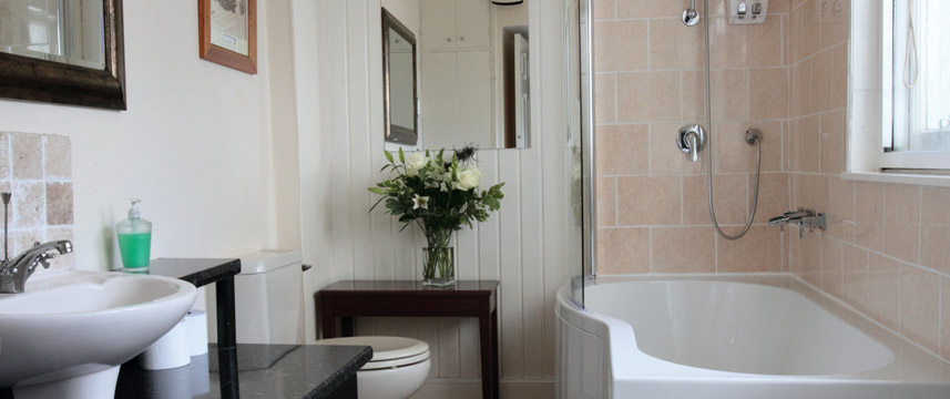 Edinburgh Thistle - Bathroom