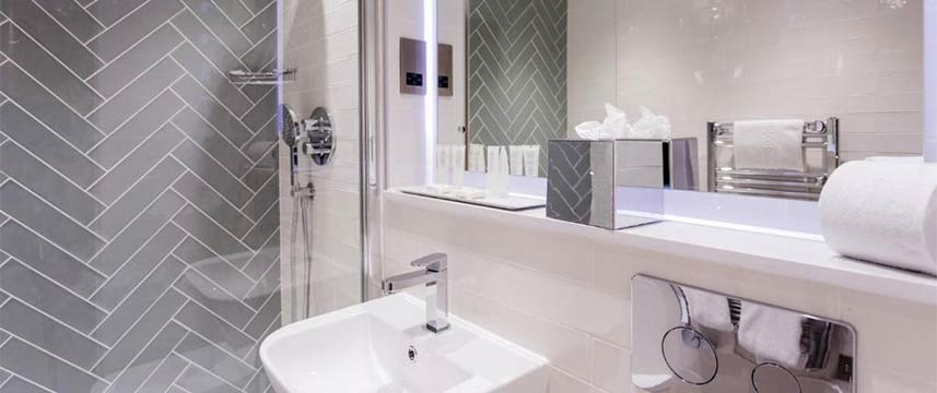 Elmbank Hotel - Shower Room