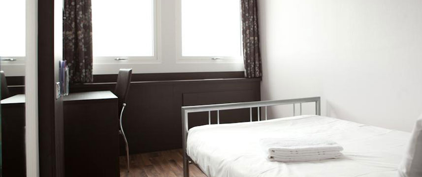 Euro Hostel - Double Bedroom