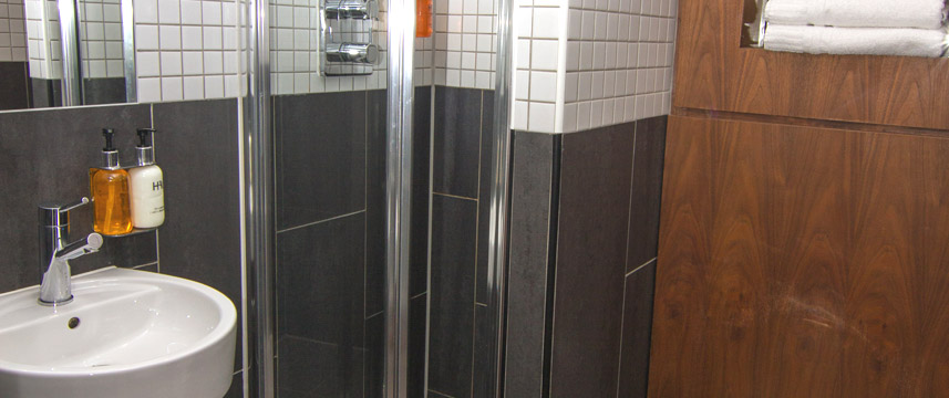 Euston Square Hotel - Bathroom