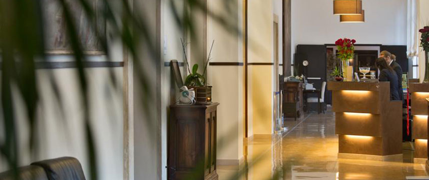 Excel Roma Montemario - Reception Area Excel Roma Montemario - Reception Area