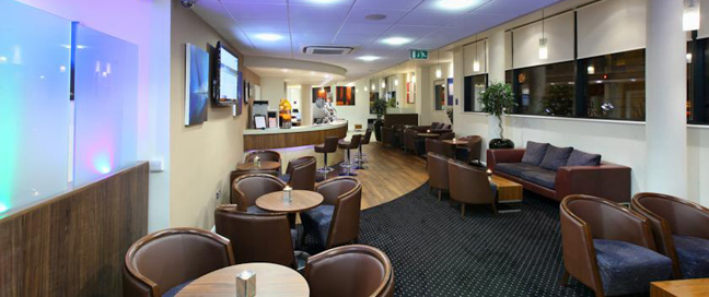 Express by Holiday Inn Cheltenham - Bar Area Express by Holiday Inn Cheltenham - Bar Area