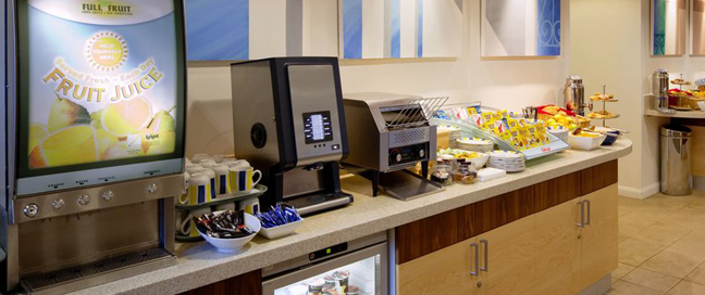 Express by Holiday Inn Cheltenham - Breakfast Express by Holiday Inn Cheltenham - Breakfast