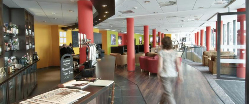 Future Inn Bristol - Bar Area Future Inn Bristol - Bar Area