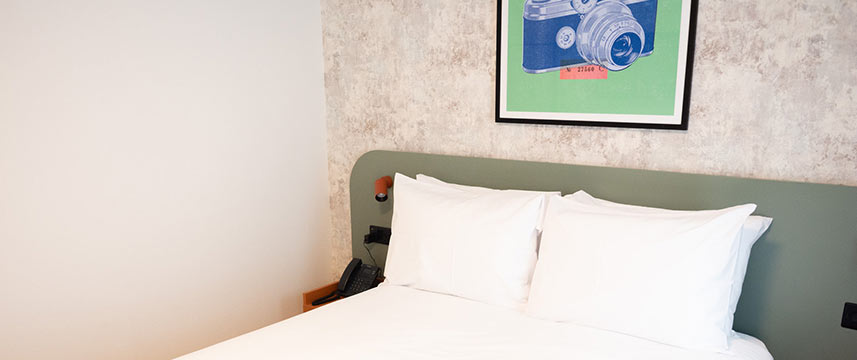 Garner Hotel Reading City Centre - Double Bed Garner Hotel Reading City Centre - Double Bed