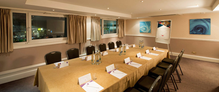Glasgow Pond Hotel - Meeting Room Glasgow Pond Hotel - Meeting Room
