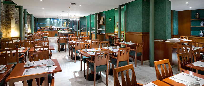 Gotico Hotel - Dining Room Gotico Hotel - Dining Room