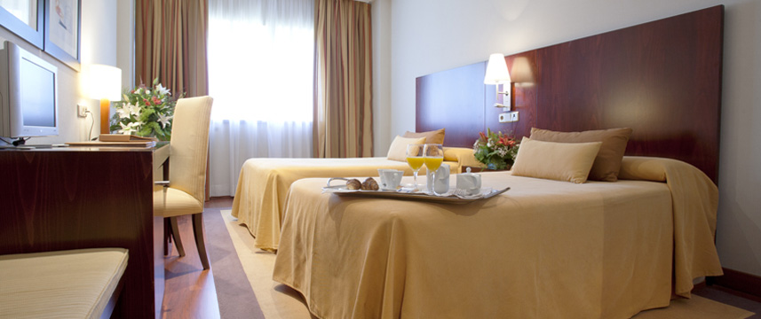 Gran Hotel Las Rozas - Twin Bedroom