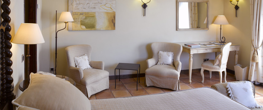 Gran Hotel Rey Don Jaime - Superior Seating