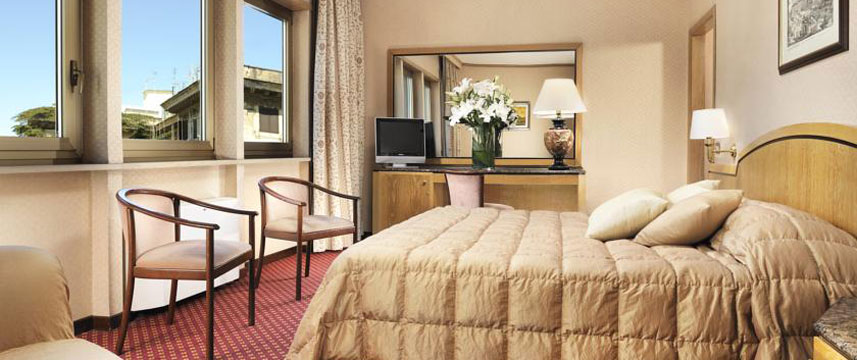 Grand Beverly Hills - Double Room Grand Beverly Hills - Double Room