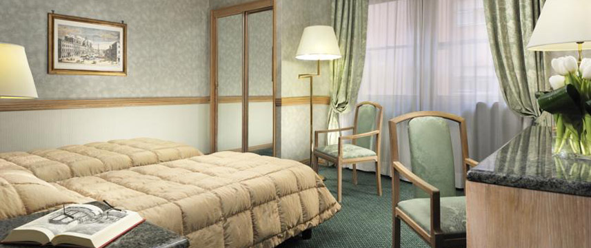 Grand Beverly Hills - Twin Room Grand Beverly Hills - Twin Room