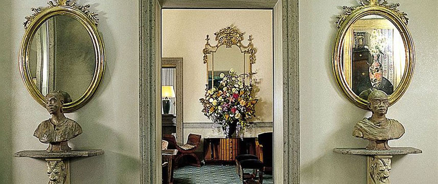 Grand Hotel Olympic-Aurum Hotel Hallway Grand Hotel Olympic-Aurum Hotel Hallway