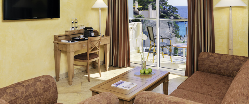 H10 Blue Mar Boutique Hotel - Junior Suite Lounge