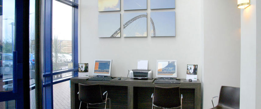 HI Brent Cross Lobby HI Brent Cross Lobby