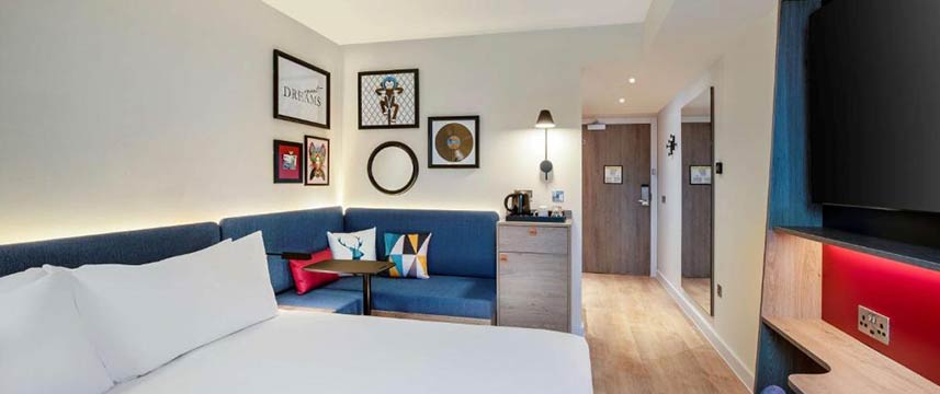 Hampton by Hilton Bath City - Double Sofabed Hampton by Hilton Bath City - Double Sofabed