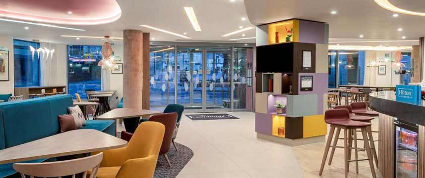 Hampton by Hilton Bath City - Lobby Hampton by Hilton Bath City - Lobby