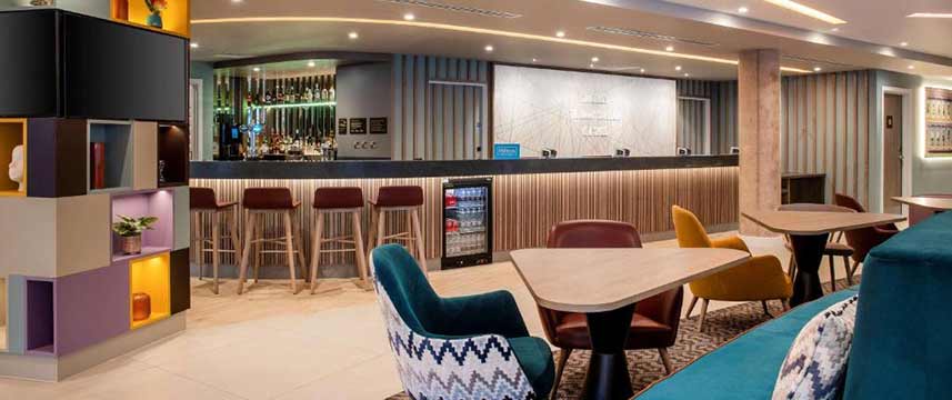 Hampton by Hilton Bath City - Lobby Bar Hampton by Hilton Bath City - Lobby Bar