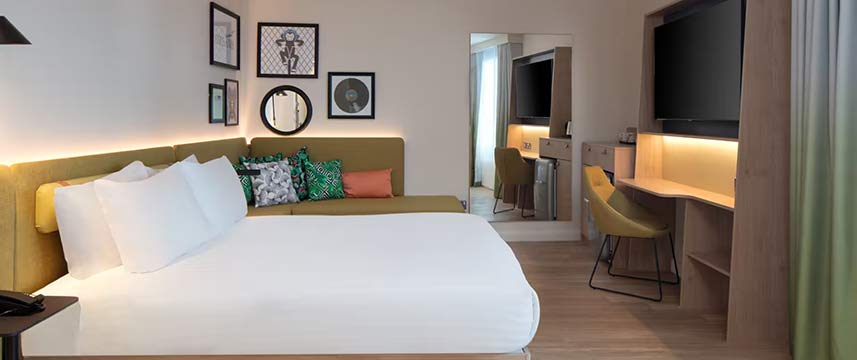 Hampton by Hilton York Piccadilly - Queen Room Sofabed Hampton by Hilton York Piccadilly - Queen Room Sofabed