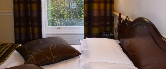 Harcourt Hotel - Bedroom