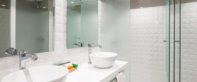 Harrington Hall - Bathroom