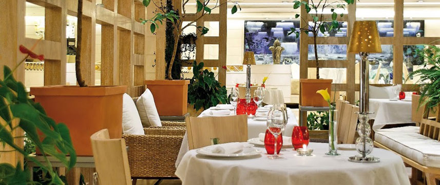 Hesperia Madrid - Restaurant Area