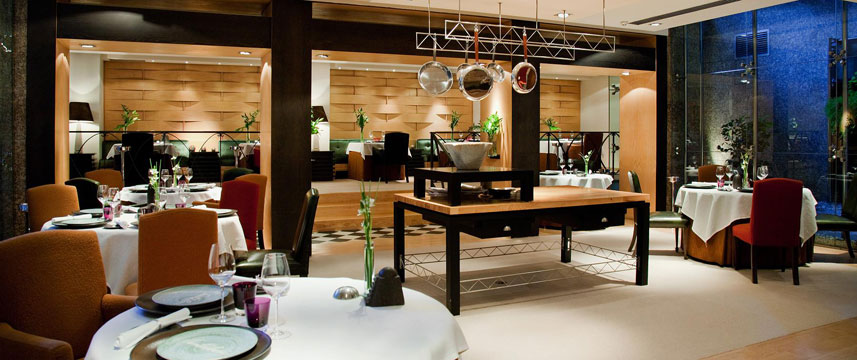 Hesperia Madrid - Restaurant Tables