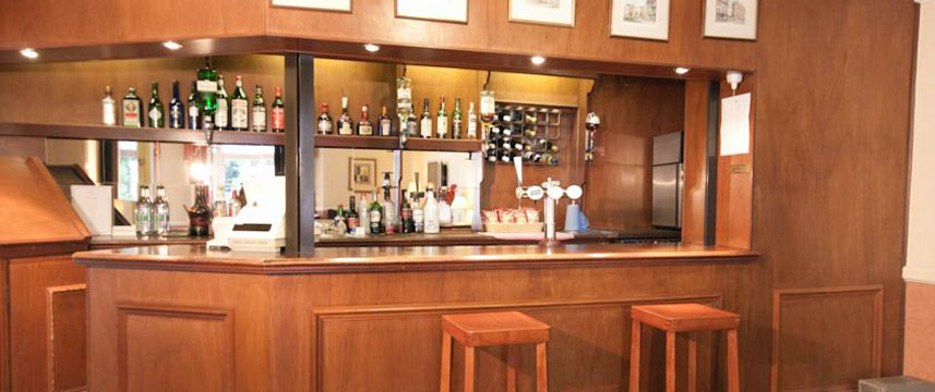Hillingdon Prince Hotel - Bar Hillingdon Prince Hotel - Bar