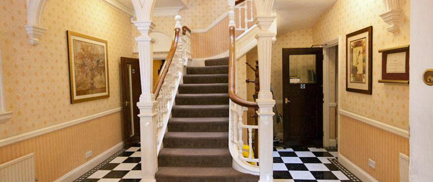 Hillingdon Prince Hotel - Foyer Hillingdon Prince Hotel - Foyer