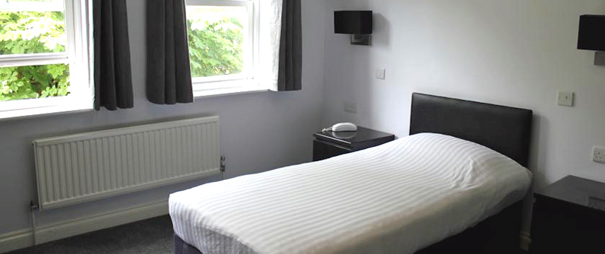 Hillingdon Prince Hotel - Twin Room Hillingdon Prince Hotel - Twin Room
