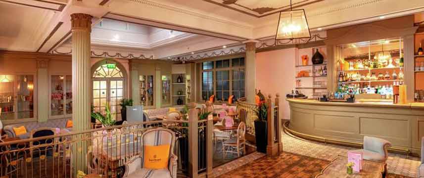 Hilton London Hyde Park - Aubaine Bar Hilton London Hyde Park - Aubaine Bar