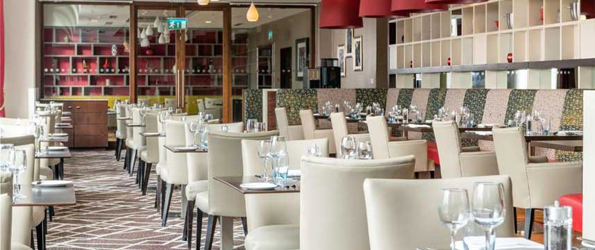 Hilton London Olympia - Restaurant Tables