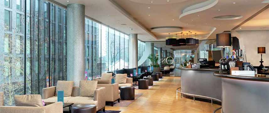 Hilton London Wembley - Icons Bar