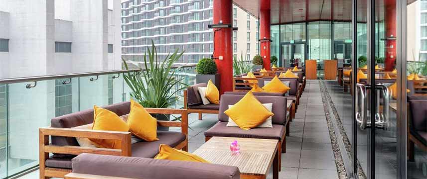 Hilton London Wembley - Icons Bar Terrace