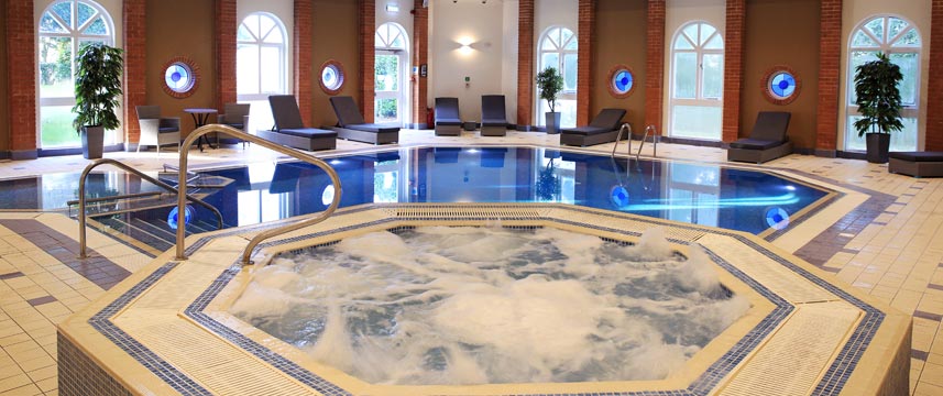 Hogs Back Hotel and Spa - Pool