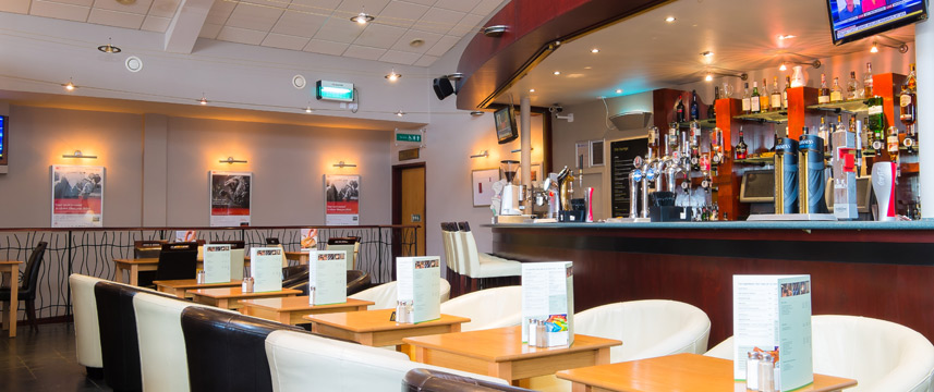 Holiday Inn Aberdeen Exhibition Centre - Bar Holiday Inn Aberdeen Exhibition Centre - Bar