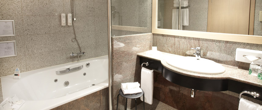 Holiday Inn Andorra - Bathroom