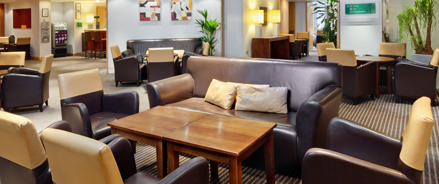 Holiday Inn Bexley - Lobby Holiday Inn Bexley - Lobby