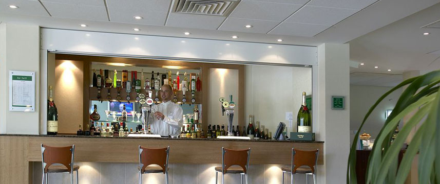 Holiday Inn Bristol Airport - Lounge