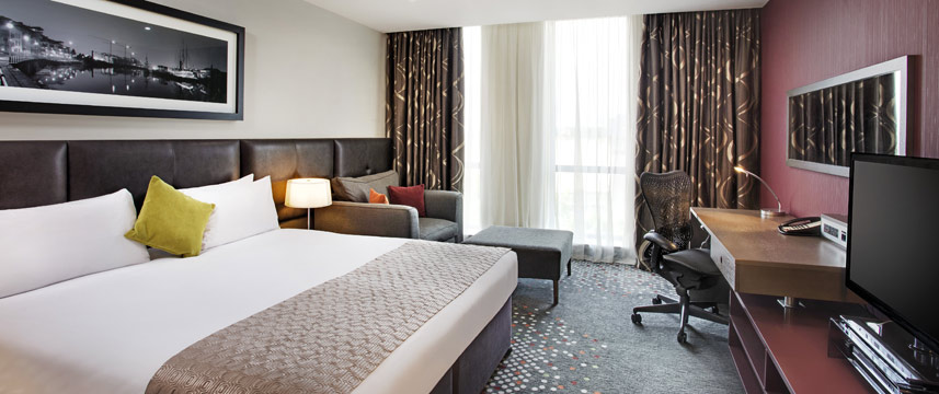 Holiday Inn Bristol City Centre - Premium Room Holiday Inn Bristol City Centre - Premium Room