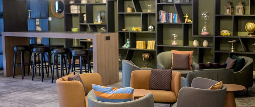 Holiday Inn Brussels Airport - Lobby Lounge Holiday Inn Brussels Airport - Lobby Lounge