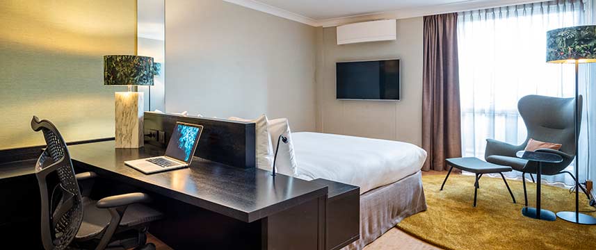 Holiday Inn Brussels Airport - Premium Room Holiday Inn Brussels Airport - Premium Room